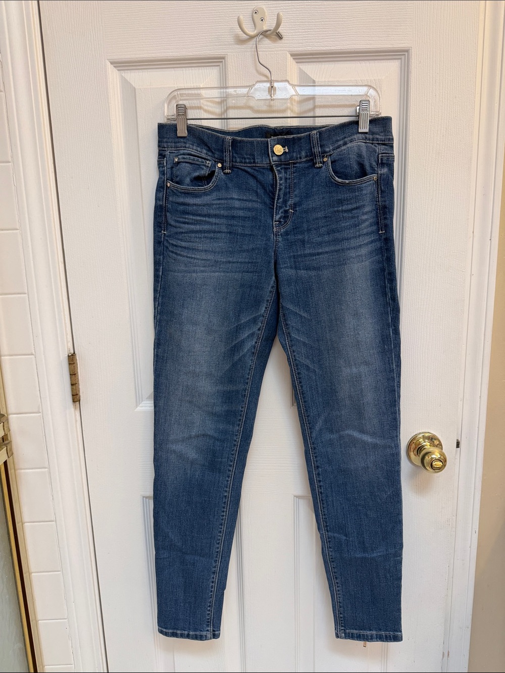 White House Black Market Women's Medium Blue Skinny Jeans